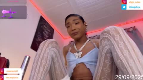 Snapshot of alejo_cute chatting on 09/30/25, 01:21 alejo_cute online show from 09/30/25, 01:21