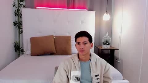 alejo_exotic online show from 06/17/26, 12:18