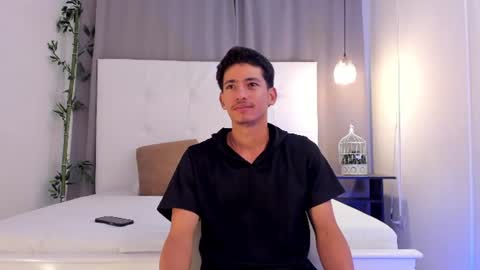 alejo_exotic online show from 07/06/26, 12:24