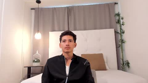 alejo_exotic online show from 07/17/26, 12:34