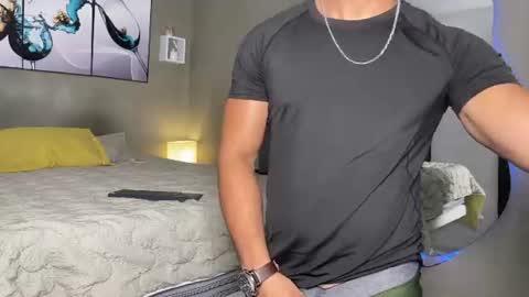Snapshot of alejo_gero1712 chatting on 07/03/26, 05:30 Alejo online show from 07/03/26, 05:30