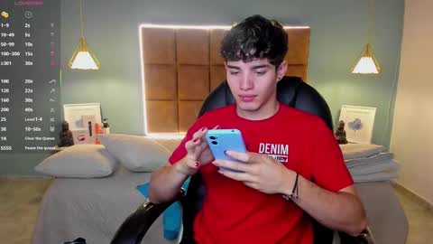 ALejoo Saenz online show from 10/04/25, 04:54