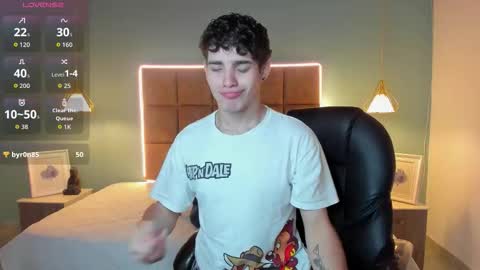 ALejoo Saenz online show from 11/18/25, 05:17