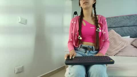 aleka_williams_ online show from 11/10/25, 11:37