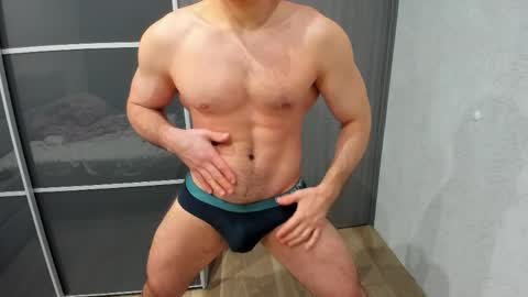 aleks_brown online show from 05/19/26, 09:54