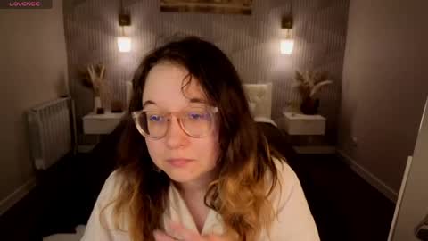 Aleks online show from 06/07/26, 03:05