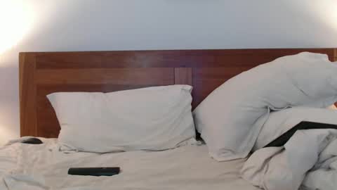 Snapshot of aleks_hot123 chatting on 04/28/26, 02:27 Aleks - online show from 04/28/26, 02:27