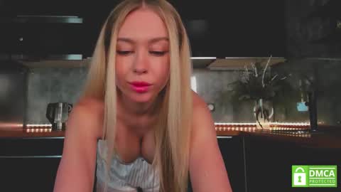 Snapshot of aleksa_cutie chatting on 01/14/26, 09:59 Next stream - 2 dec - online show from 01/14/26, 09:59