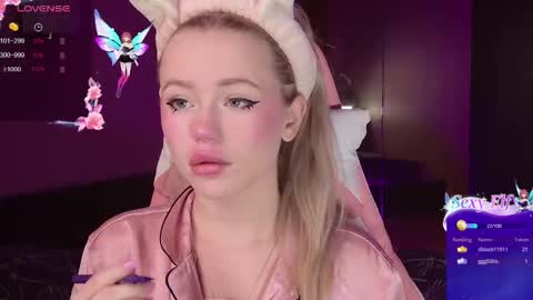 Snapshot of aleksalore chatting on 03/07/25, 03:51 Lexi online show from 03/07/25, 03:51