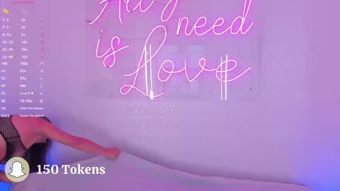 Aleksandra  online show from 11/06/25, 12:17