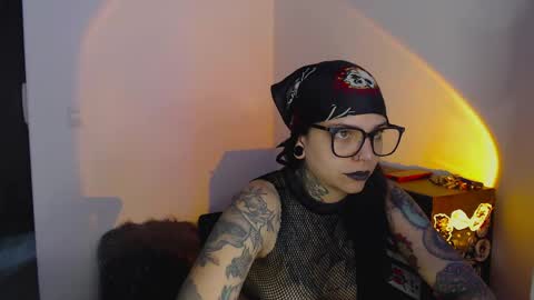 Snapshot of aleksanoir chatting on 03/30/26, 06:53 AleksaNoir online show from 03/30/26, 06:53
