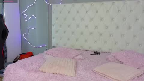 Snapshot of alektra_bryce chatting on 09/16/25, 08:43 alektra_bryce online show from 09/16/25, 08:43