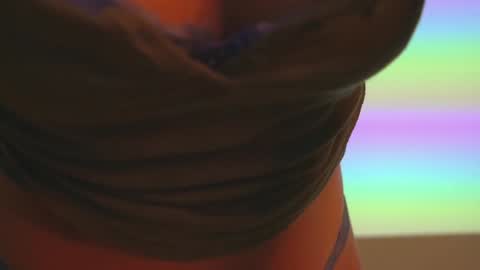 Snapshot of alemaniababe chatting on 01/04/25, 02:25 Ale online show from 01/04/25, 02:25