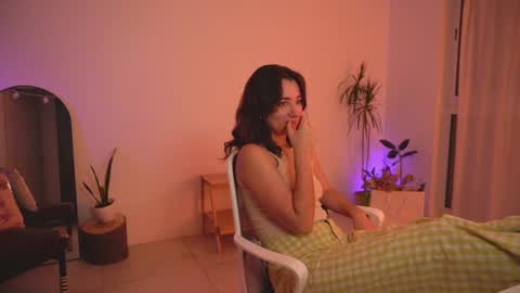 Snapshot of alemaniababe chatting on 02/07/25, 11:45 Ale online show from 02/07/25, 11:45