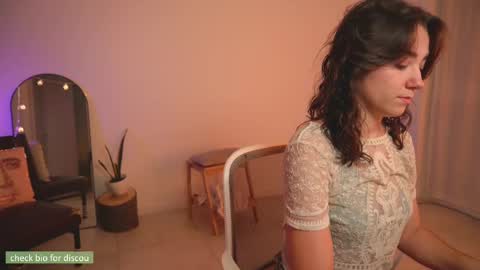 Snapshot of alemaniababe chatting on 02/10/25, 11:23 Ale online show from 02/10/25, 11:23