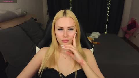 Snapshot of alena_hot_sex chatting on 03/02/25, 02:43 Alena online show from 03/02/25, 02:43