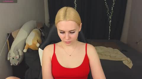 Snapshot of alena_hot_sex chatting on 03/09/25, 05:28 Alena online show from 03/09/25, 05:28