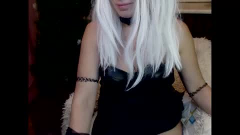 Luly online show from 12/18/24, 01:59
