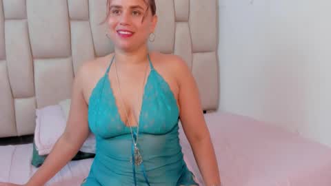 Snapshot of alennax chatting on 02/02/26, 12:15 alennax online show from 02/02/26, 12:15