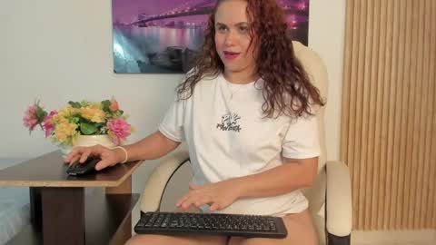 Snapshot of alennax chatting on 04/12/26, 12:10 alennax online show from 04/12/26, 12:10