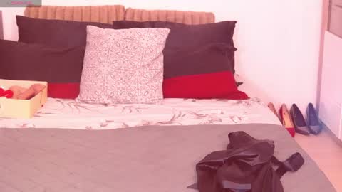 Alenni online show from 07/21/26, 02:58