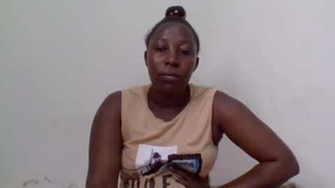Noreen Kennth and Emilly online show from 02/06/25, 04:53