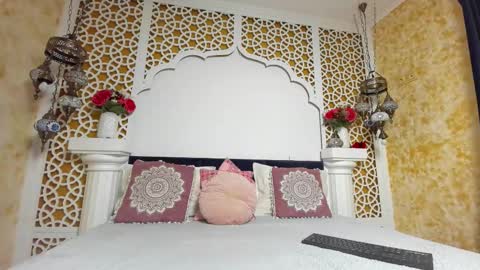Snapshot of alesha_arabian_ chatting on 11/27/25, 05:20 alesha_arabian_ online show from 11/27/25, 05:20