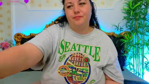 Snapshot of alesha_arabian_ chatting on 04/15/26, 02:18 alesha_arabian_ online show from 04/15/26, 02:18