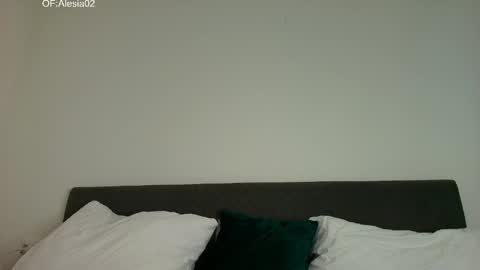 Snapshot of alesia02 chatting on 03/25/26, 01:00 alesia02 online show from 03/25/26, 01:00