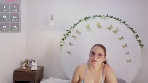 Snapshot of alesia_rose chatting on 05/26/26, 07:43 Ambar online show from 05/26/26, 07:43
