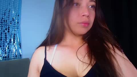 QUEEN OFF MILk  IM BACK  15 NOV online show from 02/07/25, 02:19