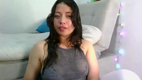 QUEEN OFF MILk  IM BACK  15 NOV online show from 02/04/26, 12:55