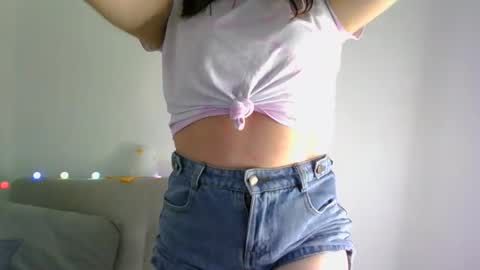 QUEEN OFF MILk  IM BACK  15 NOV online show from 04/24/26, 08:00