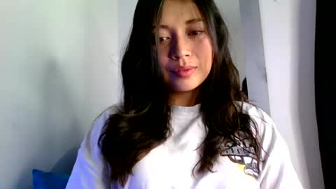 QUEEN OFF MILk  IM BACK  15 NOV online show from 06/08/26, 08:20