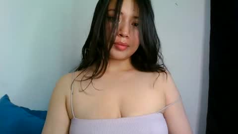 QUEEN OFF MILk  IM BACK  15 NOV online show from 06/19/26, 06:34