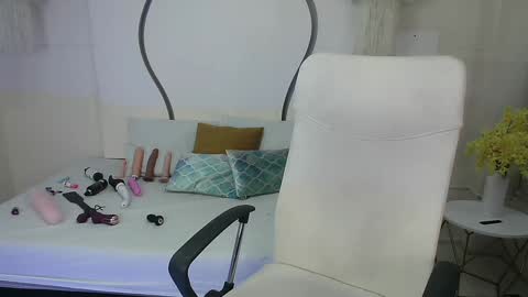 Snapshot of aleska_swarovski chatting on 01/28/25, 03:46 Aleska 3 online show from 01/28/25, 03:46