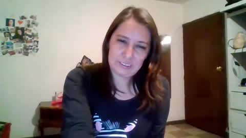 Snapshot of alessandraconrado chatting on 10/28/25, 06:17 Alessandra Conrado online show from 10/28/25, 06:17
