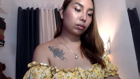 Alessandra online show from 05/19/26, 11:49