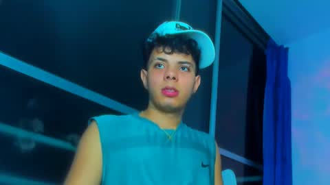 Snapshot of alessandro__777 chatting on 11/04/25, 04:33 Alessandro online show from 11/04/25, 04:33