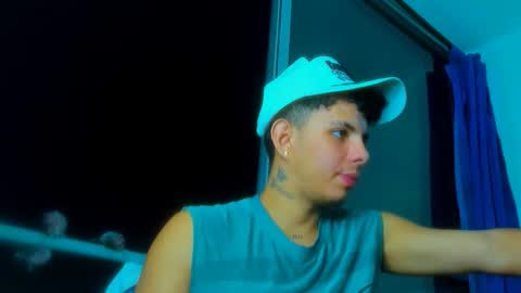 Snapshot of alessandro__777 chatting on 11/16/25, 11:43 Alessandro online show from 11/16/25, 11:43