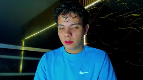 Alessandro online show from 06/17/26, 03:42