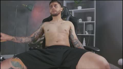 Snapshot of alessandro_duty chatting on 09/30/25, 01:54 Alessandro INDEPENDENT MODEL online show from 09/30/25, 01:54