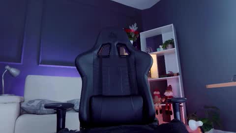 Snapshot of alessandro_duty chatting on 11/23/25, 02:22 Alessandro INDEPENDENT MODEL online show from 11/23/25, 02:22