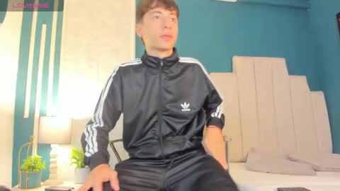 Alessandro Dybala online show from 12/19/24, 12:12