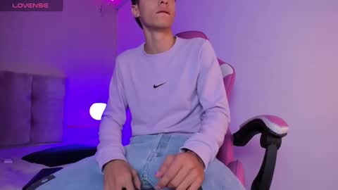 Alessandro Dybala online show from 12/21/24, 12:16
