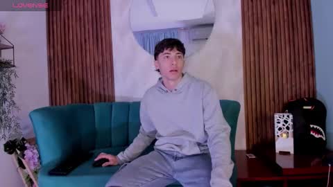 Alessandro Dybala online show from 11/09/25, 12:25