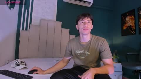 Alessandro Dybala online show from 11/23/25, 12:16