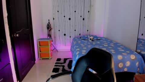 Alessandro online show from 02/07/25, 01:58