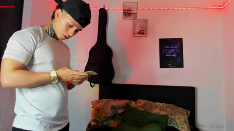 Alessandro online show from 12/08/24, 02:28