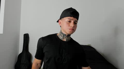 Alessandro online show from 05/02/26, 12:04